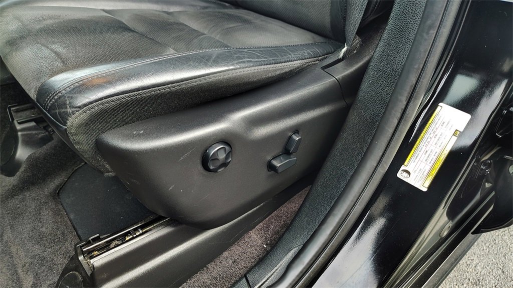 Used 2019 Jeep Grand Cherokee Altitude image 11