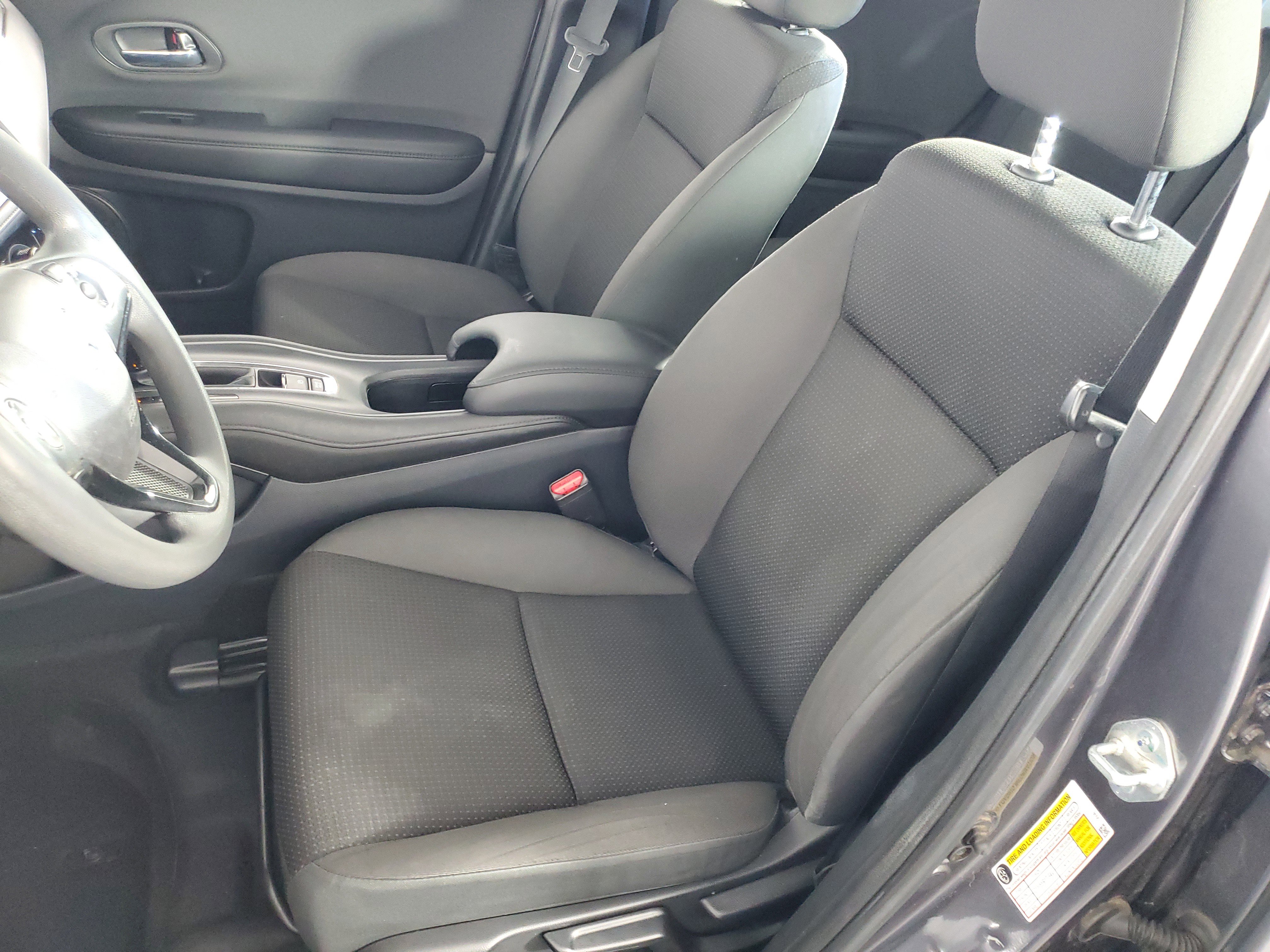 Used 2021 Honda HR-V LX image 12