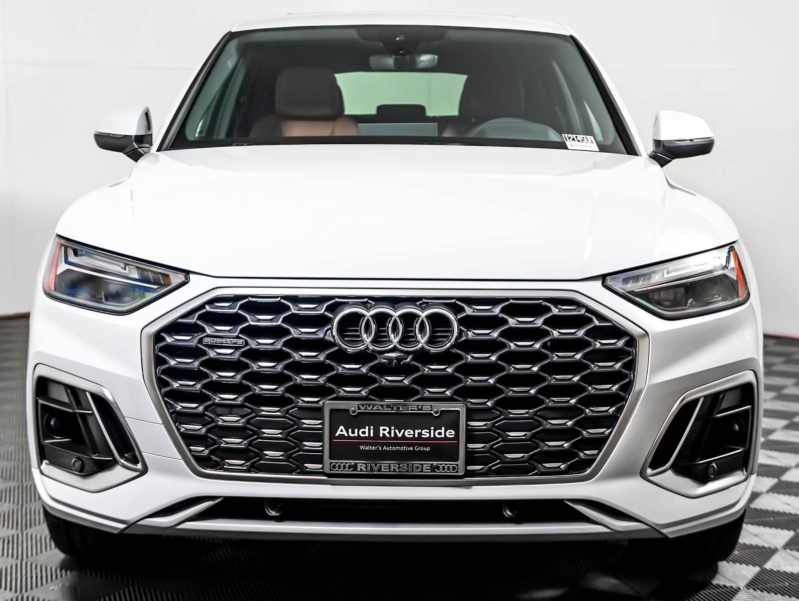 Used 2023 Audi Q5 2.0T Premium Plus w/ Premium Plus Package AWD/4WD image 8