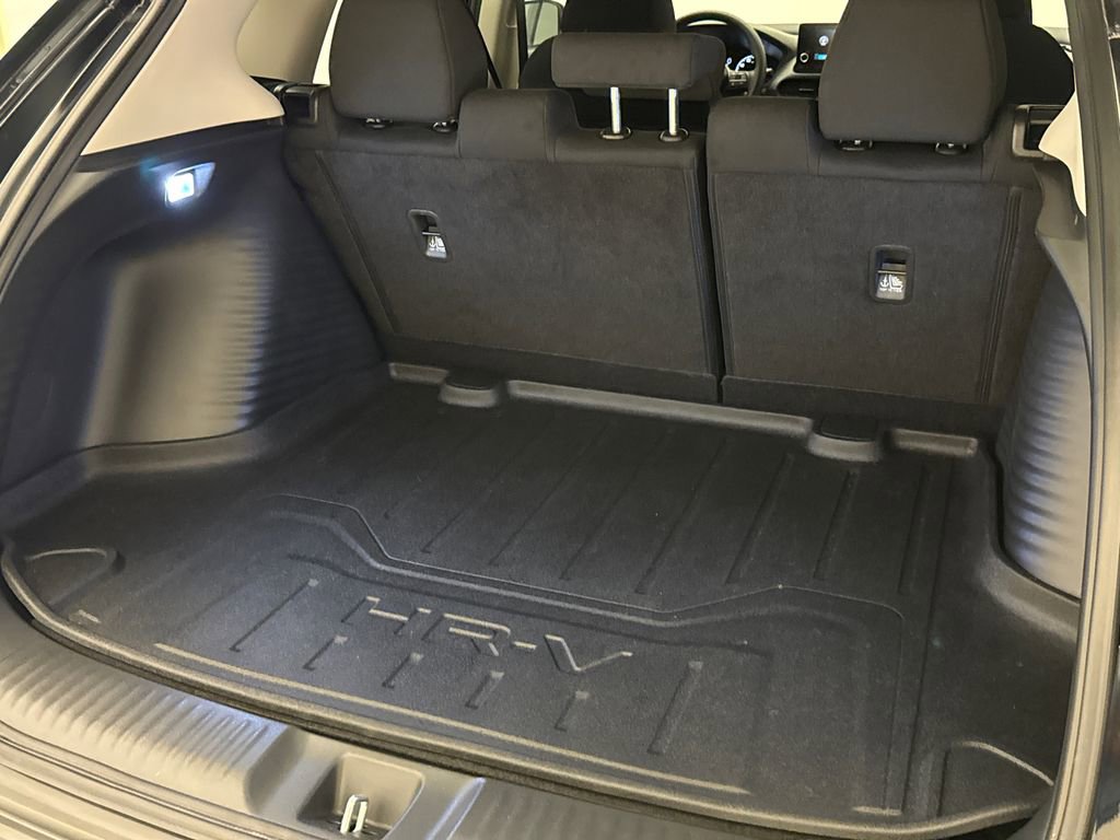 Certified 2025 Honda HR-V LX image 11