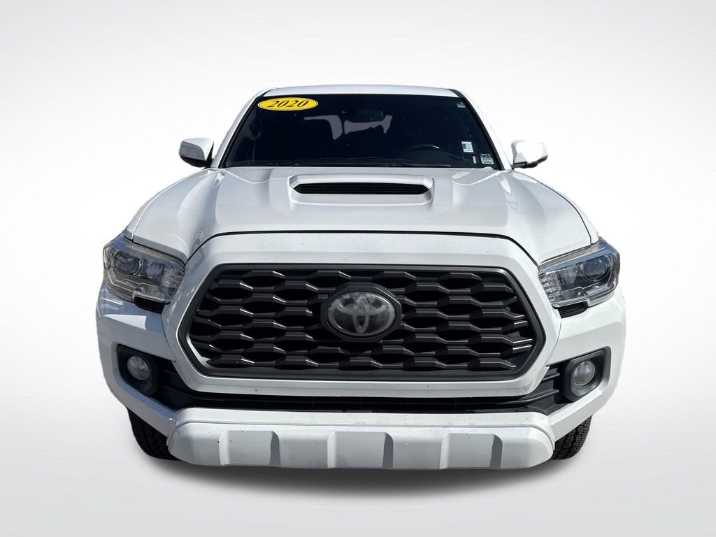 Used 2020 Toyota Tacoma TRD Sport w/ Technology Package AWD/4WD image 8