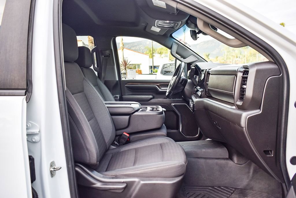 Used 2024 Chevrolet Silverado 2500 LT image 16