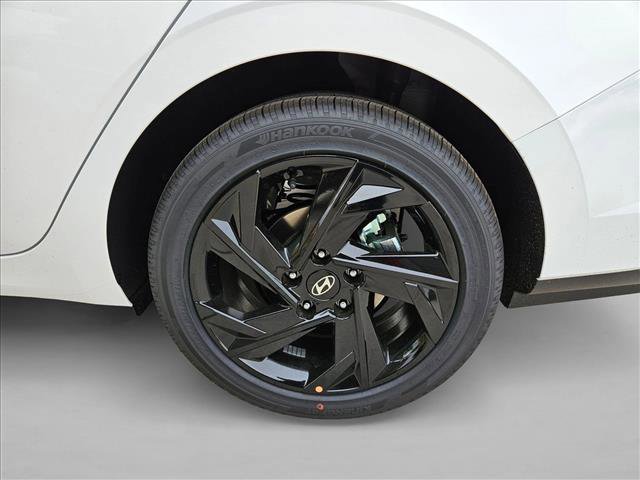 New 2026 Hyundai Elantra SEL Sport FWD image 10