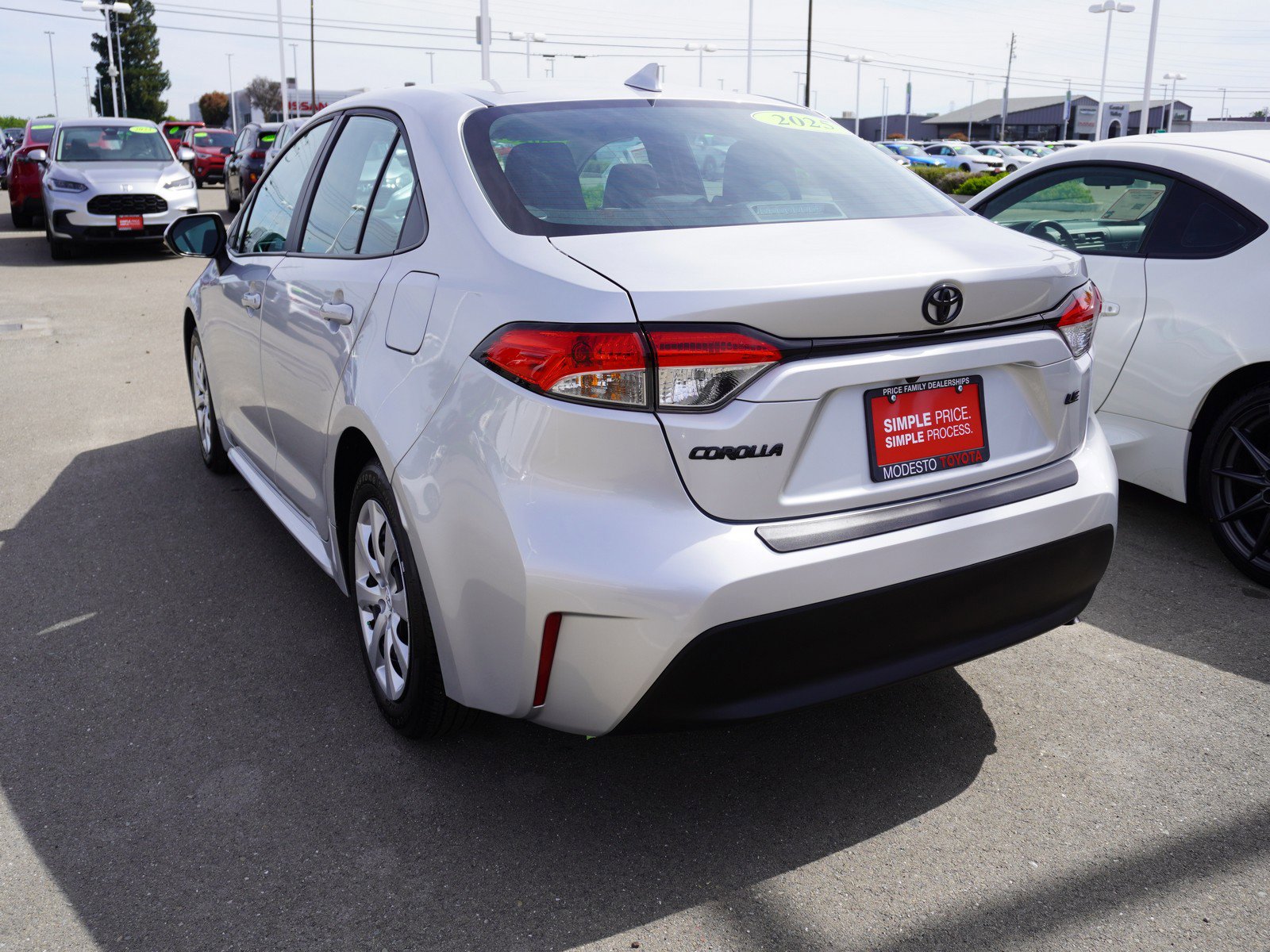 Used 2025 Toyota Corolla LE image 8