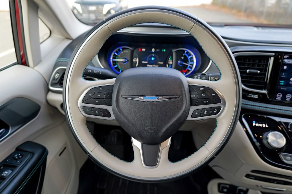 Used 2018 Chrysler Pacifica Limited w/ Advanced Safetytec Group image 40