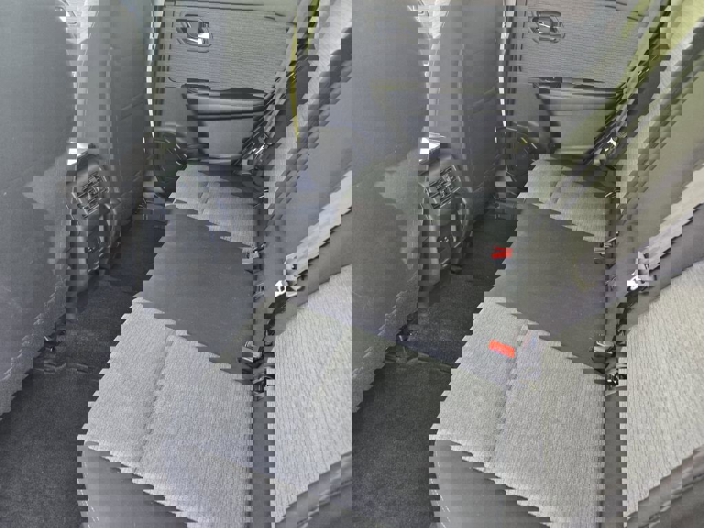 Used 2023 Nissan Rogue SV image 19