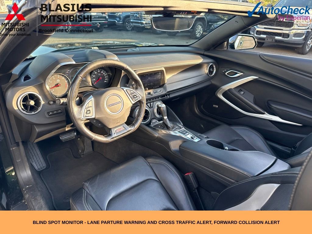 Used 2020 Chevrolet Camaro SS RWD image 6