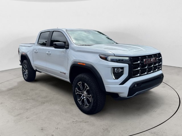 Certified 2024 GMC Canyon AT4 AWD/4WD image 3