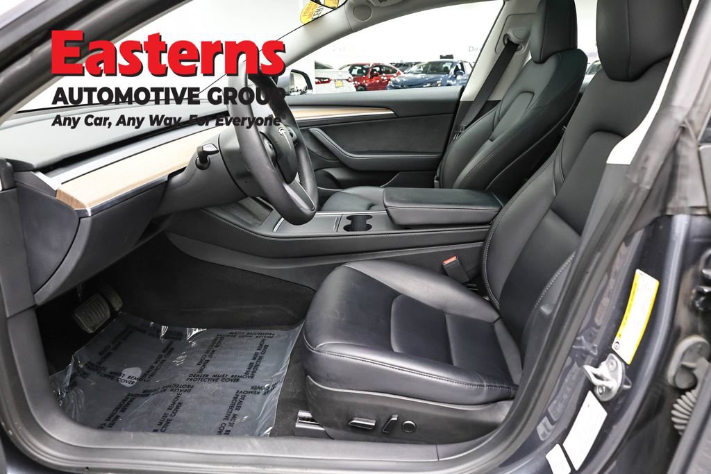 Used 2023 Tesla Model 3 Standard Range image 14