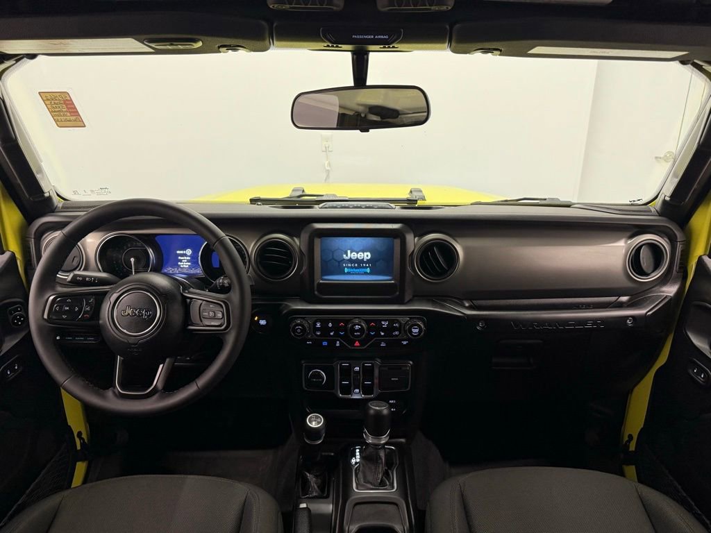 Used 2023 Jeep Wrangler Unlimited w/ Cold Weather Group image 21