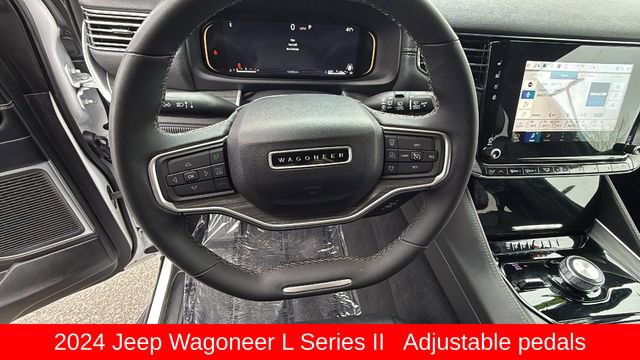 Used 2024 Jeep Wagoneer L Series II w/ Flexible Seating Group image 18
