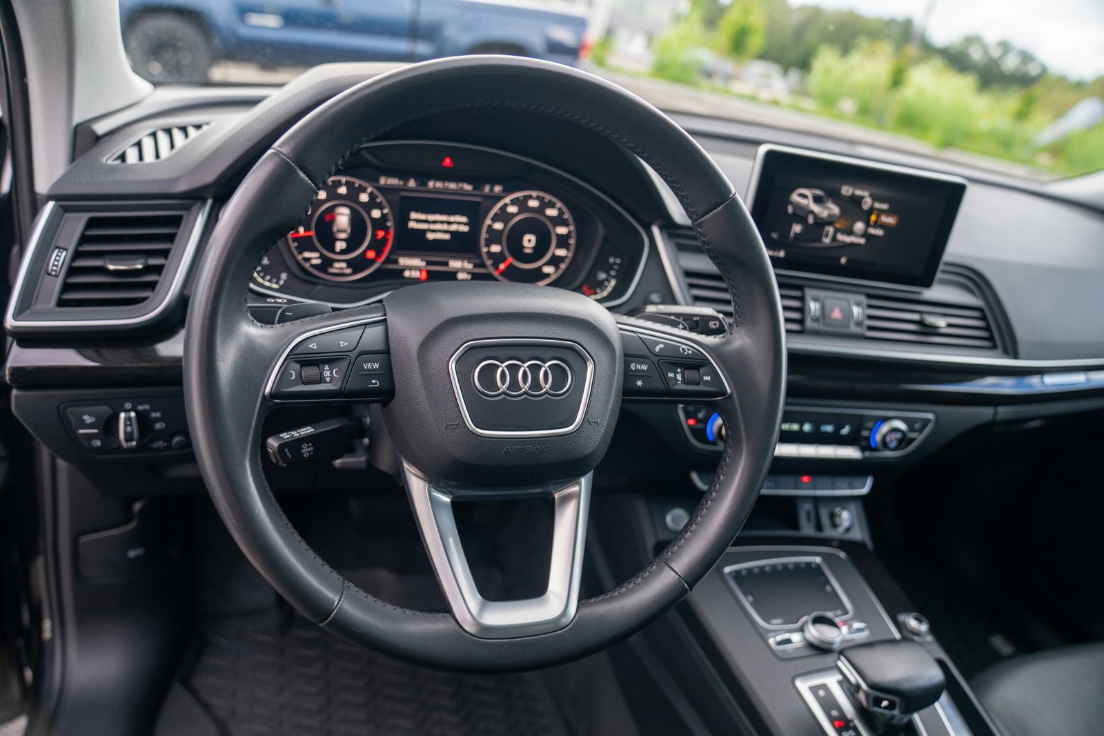 Used 2020 Audi Q5 2.0T Premium Plus w/ Premium Plus Package AWD/4WD image 11