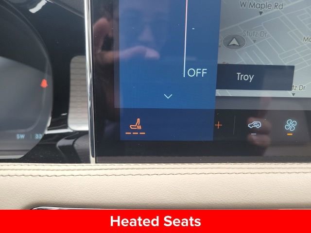 Certified 2024 Lincoln Corsair AWD image 7