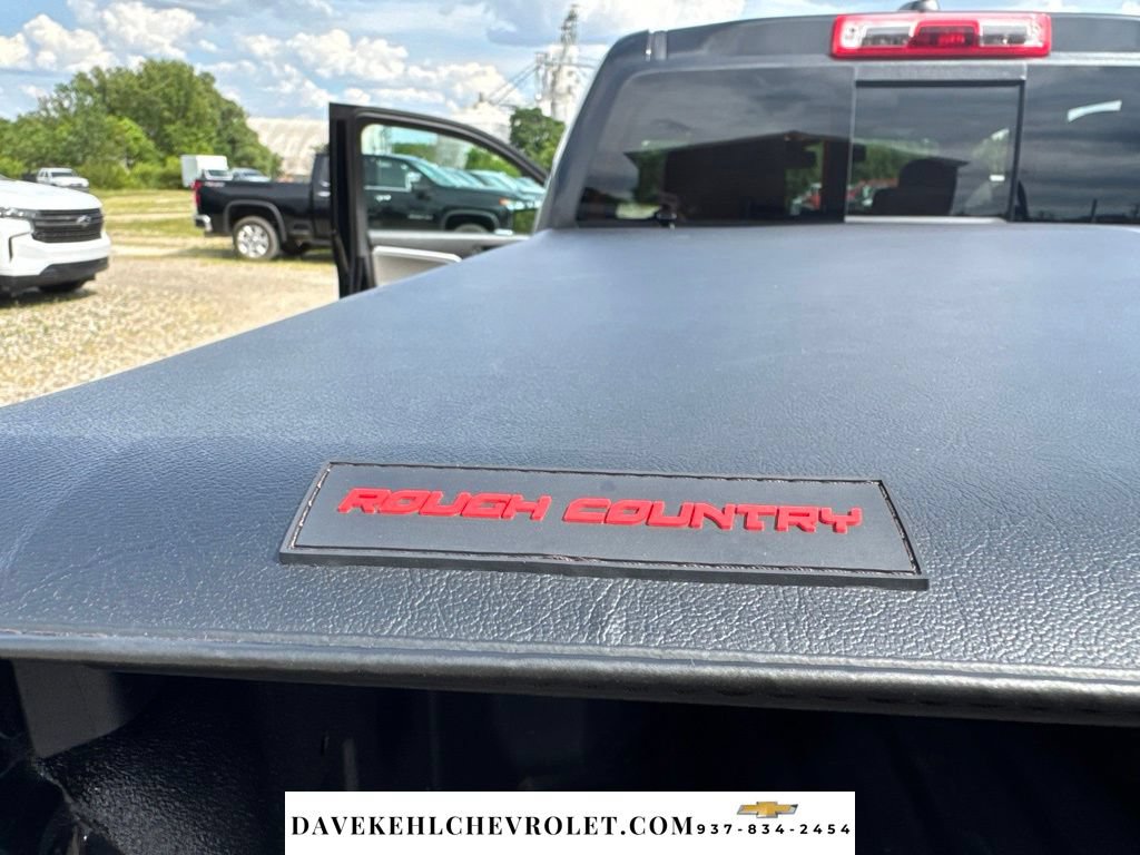 Used 2025 Chevrolet Colorado ZR2 w/ Technology Package AWD/4WD image 34