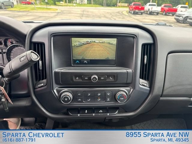 Used 2017 Chevrolet Silverado 1500 Custom w/ Custom Convenience Package AWD/4WD image 17
