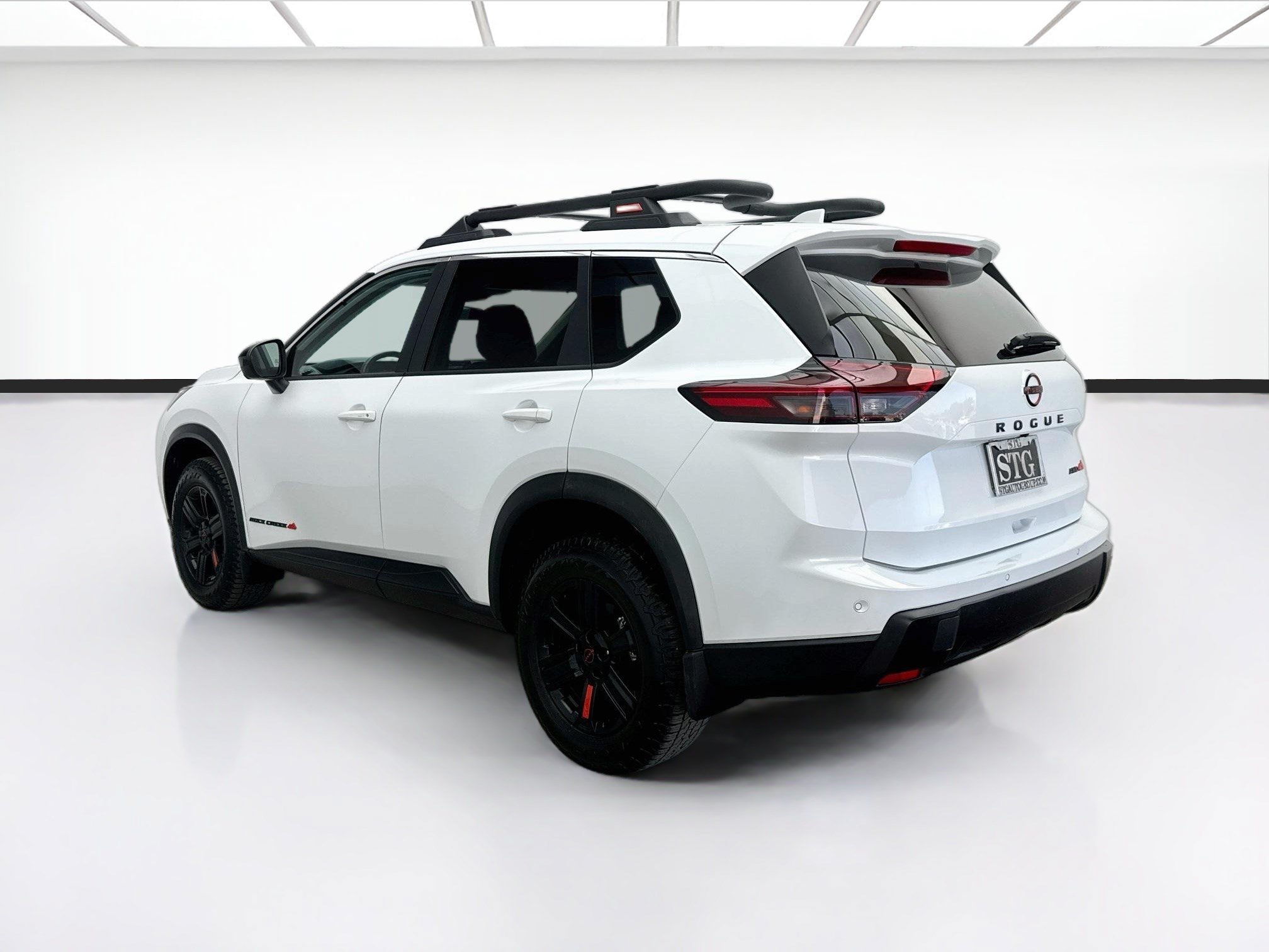 Used 2025 Nissan Rogue SV AWD/4WD image 6