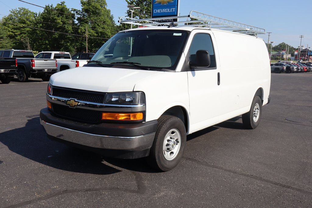 New 2025 Chevrolet Express 2500 w/ Driver Convenience Package RWD image 21