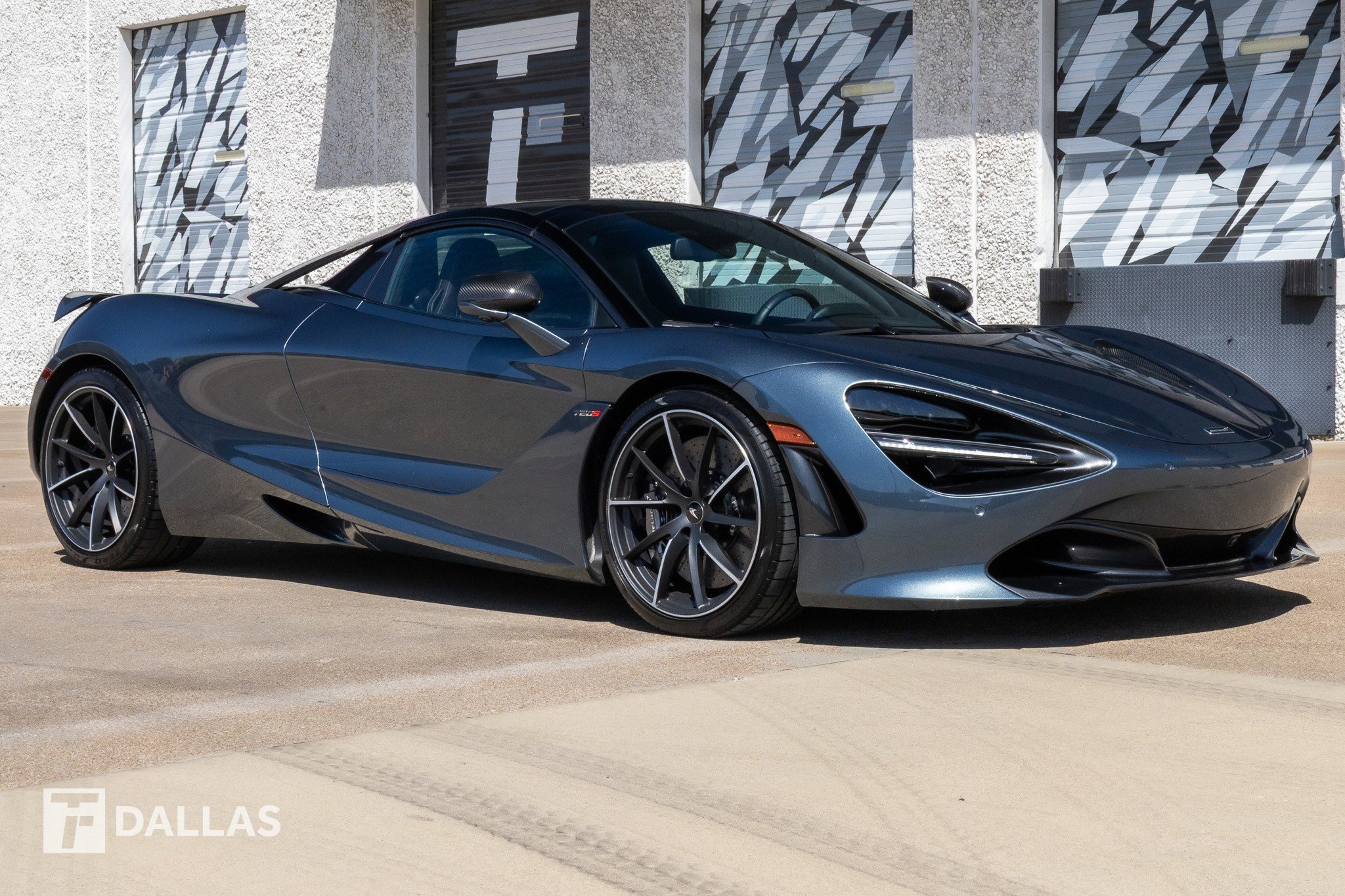 Used 2020 McLaren 720S Spider image 18