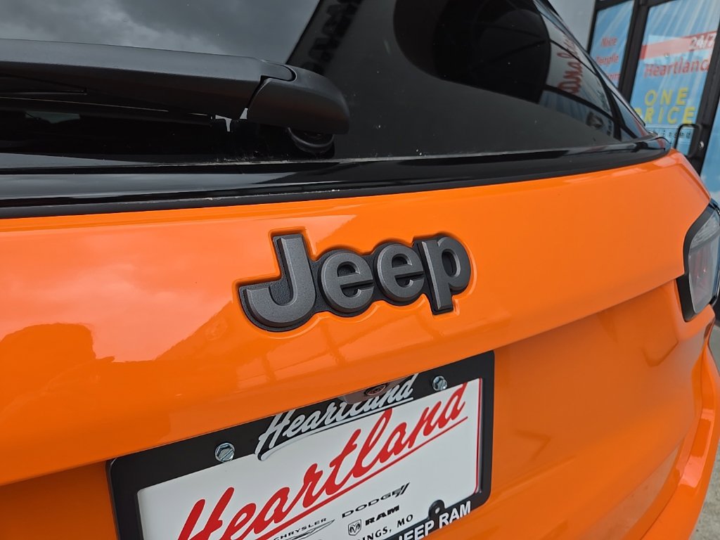 New 2026 Jeep Compass Latitude AWD/4WD image 21