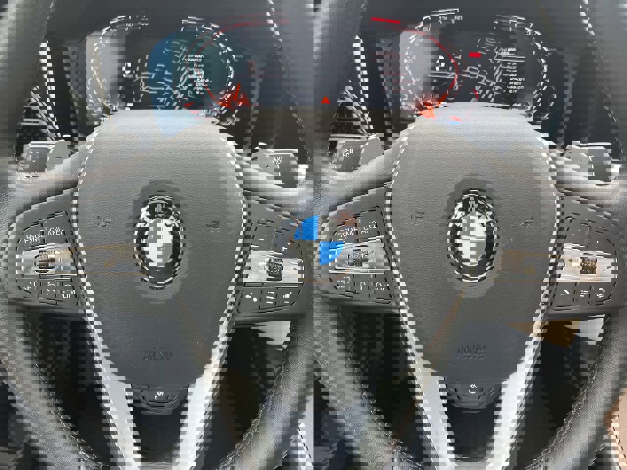 Used 2021 BMW 330i Sedan w/ Premium Package image 21