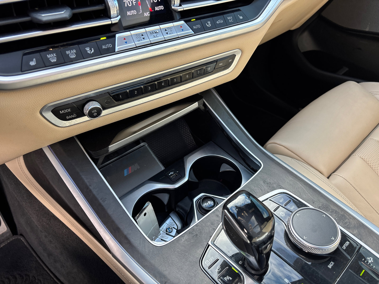 Used 2022 BMW X7 M50i w/ Cold Weather Package image 22