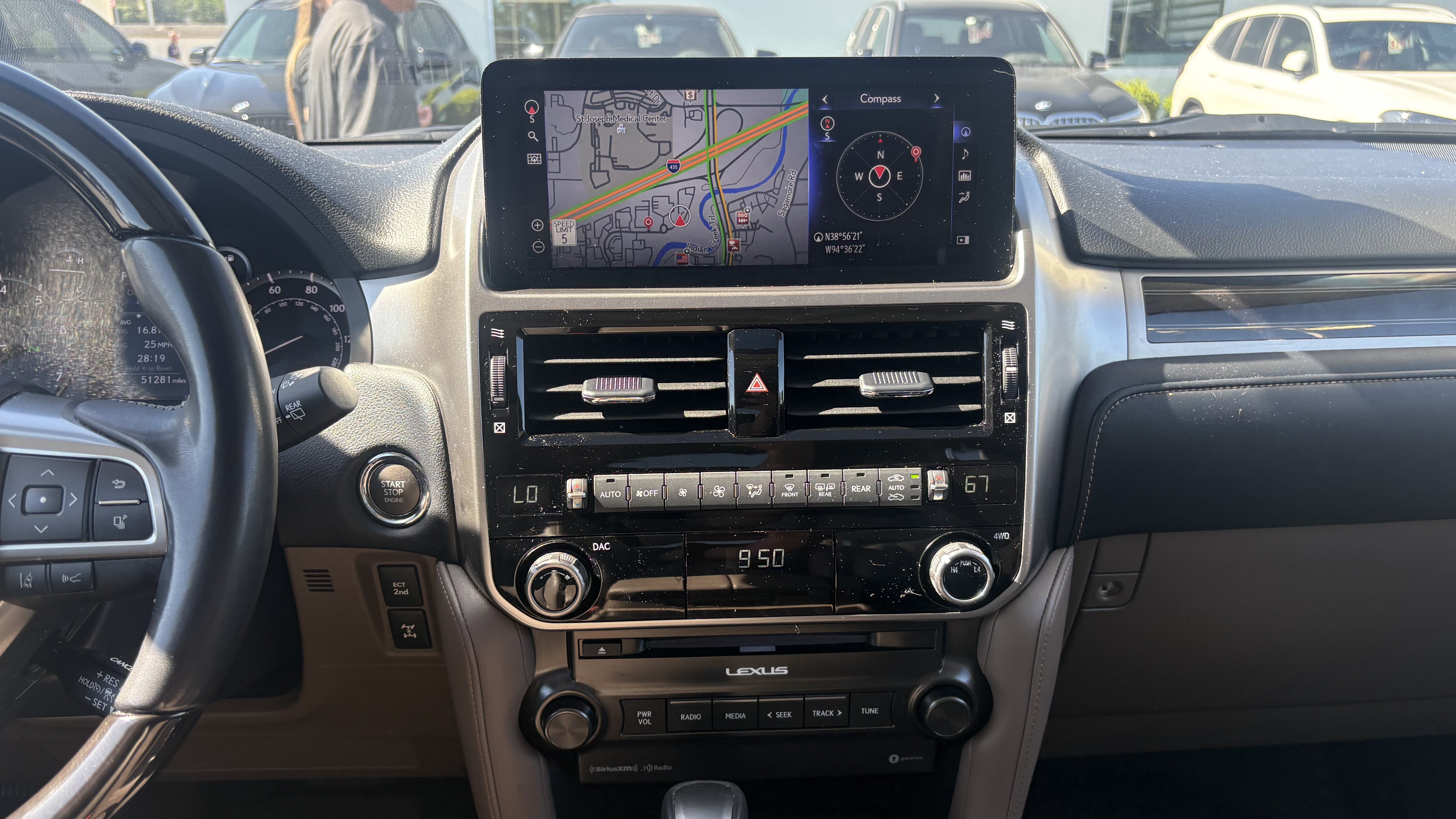 Used 2023 Lexus GX 460 Premium w/ Premium Package AWD/4WD image 31
