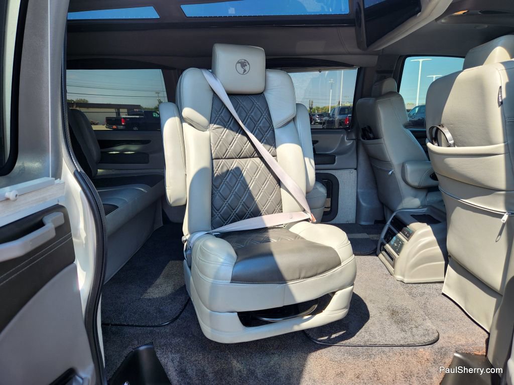 Used 2021 Chevrolet Express 2500 LS w/ Enhanced Convenience Package image 48