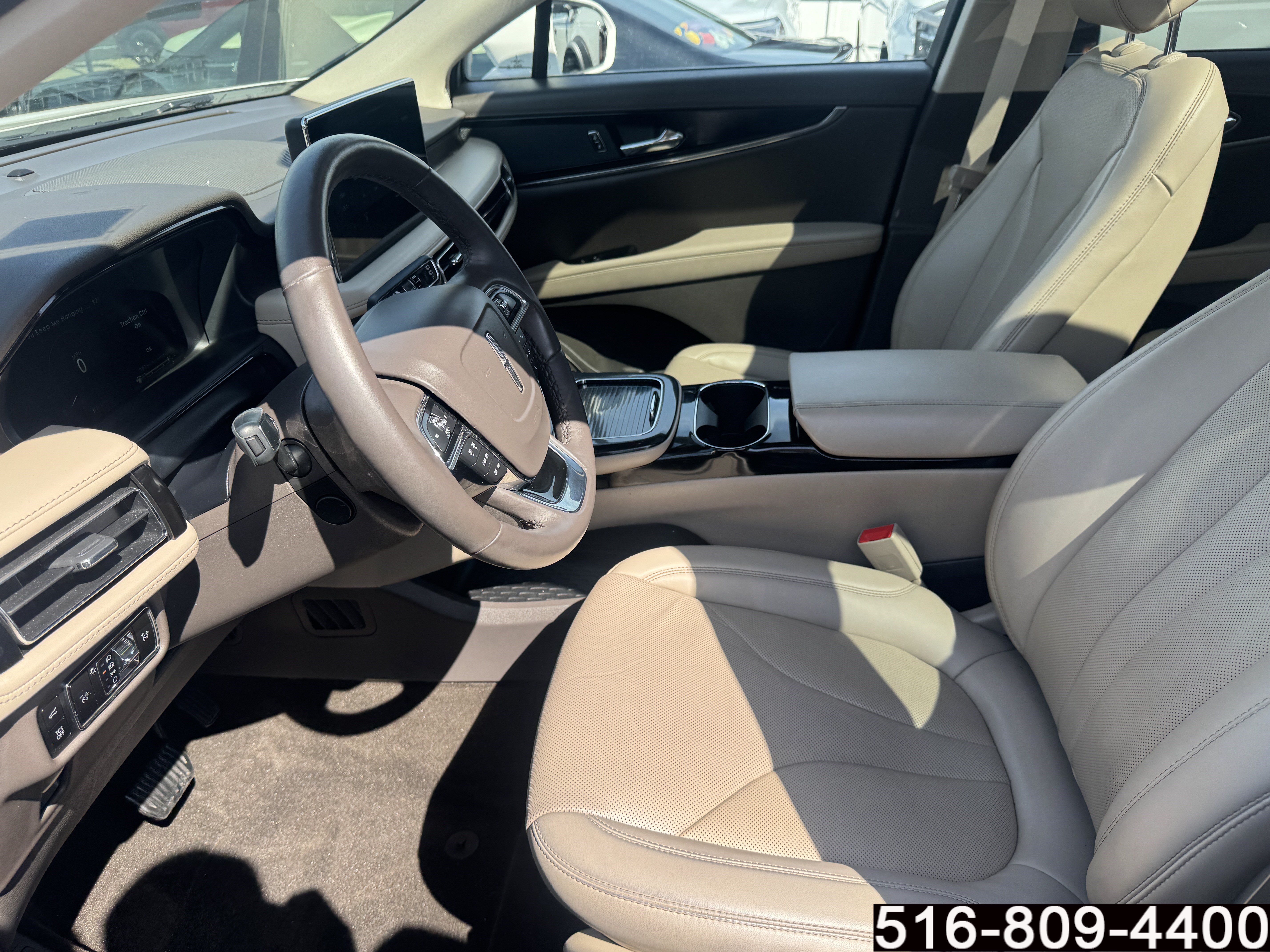 Used 2023 Lincoln Nautilus Reserve AWD/4WD image 25