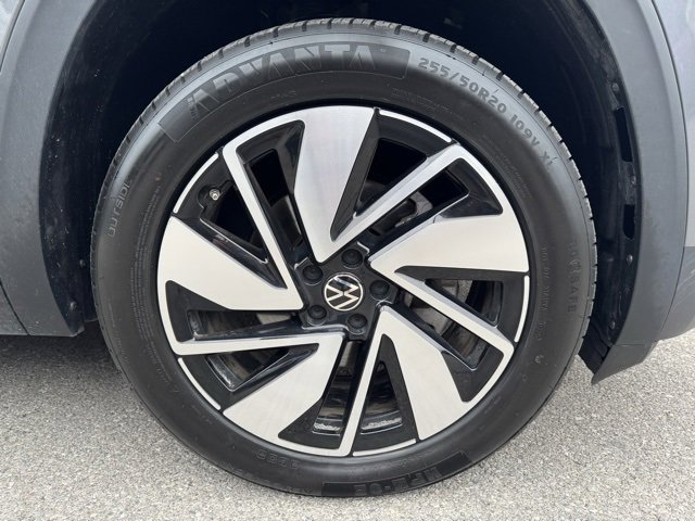 Used 2024 Volkswagen Atlas SE image 11