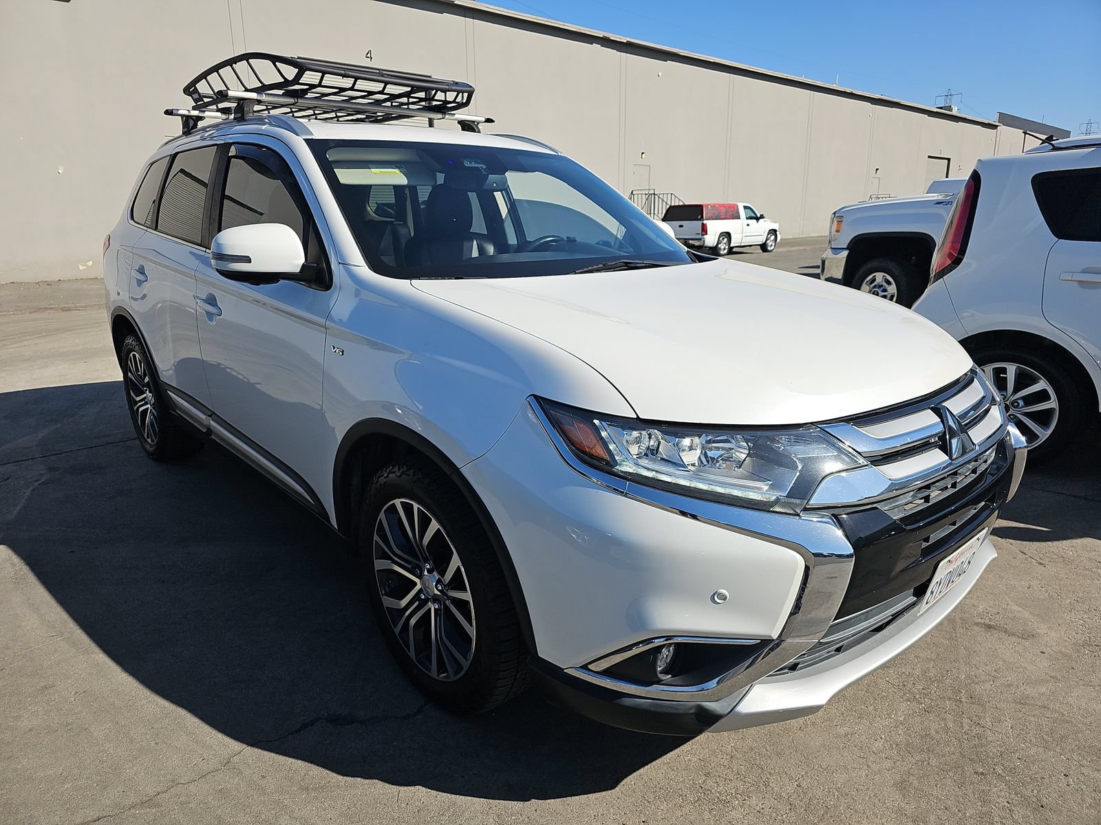 Used 2017 Mitsubishi Outlander GT AWD/4WD image 4
