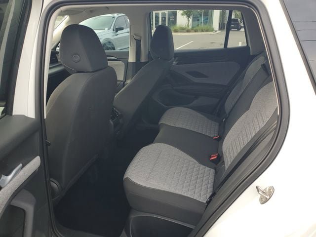 Certified 2025 Volkswagen Tiguan S FWD image 9