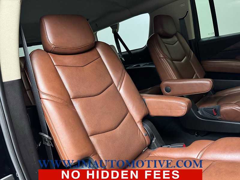 Used 2019 Cadillac Escalade ESV Luxury AWD/4WD image 22