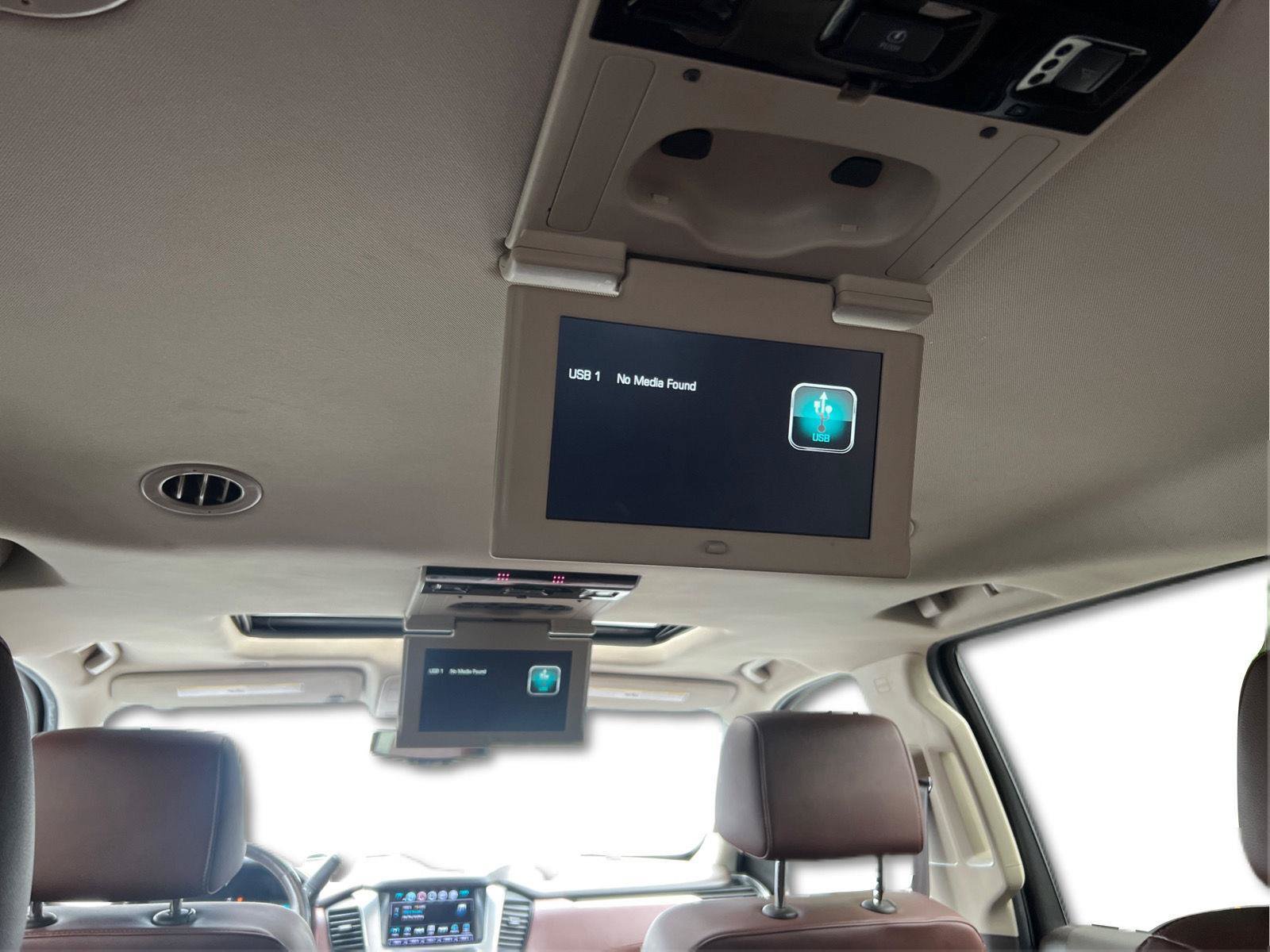 Used 2018 Chevrolet Suburban Premier AWD/4WD image 4