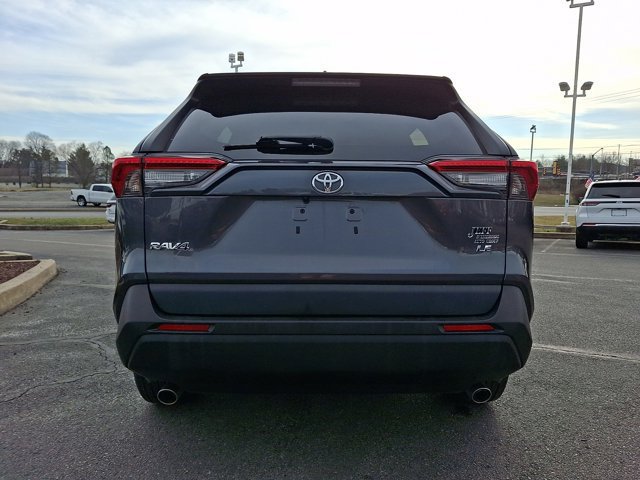 Used 2023 Toyota RAV4 LE FWD image 7