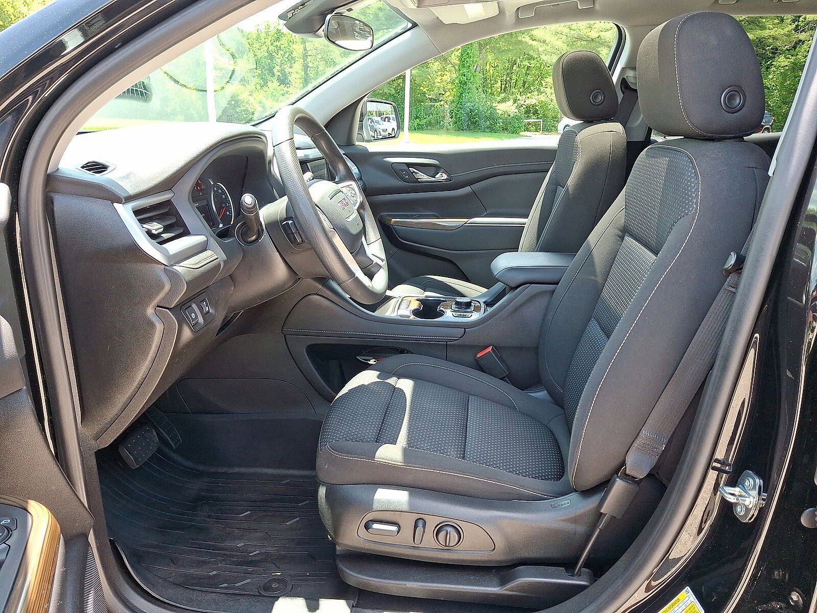 Used 2023 GMC Acadia SLE w/ Driver Convenience Package AWD/4WD image 11