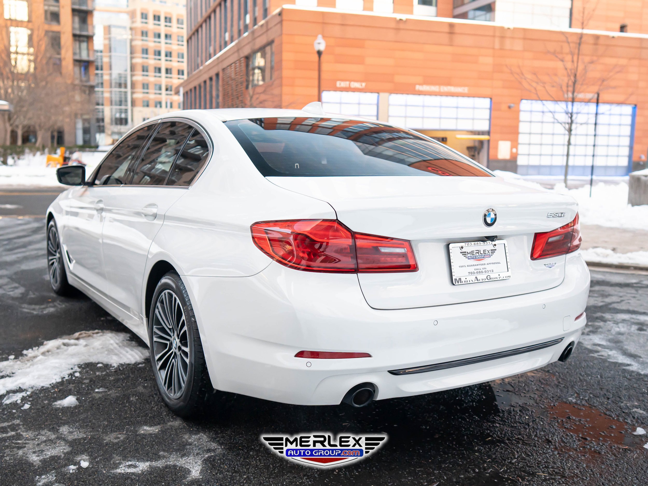 Used 2019 BMW 530i w/ Convenience Package RWD image 5