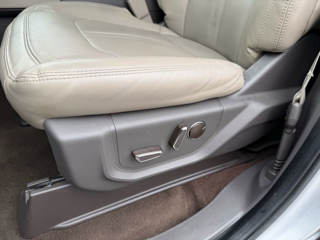 Used 2021 Ford Expedition Limited image 12