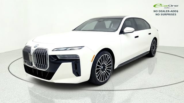 Used 2026 BMW 740i RWD image 3