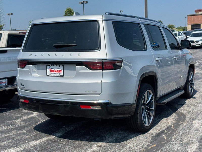 Used 2022 Jeep Wagoneer Series II w/ Premium Group I AWD/4WD image 3