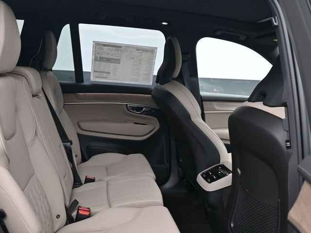 New 2026 Volvo XC90 B6 Plus w/ Protection Package Premier image 40