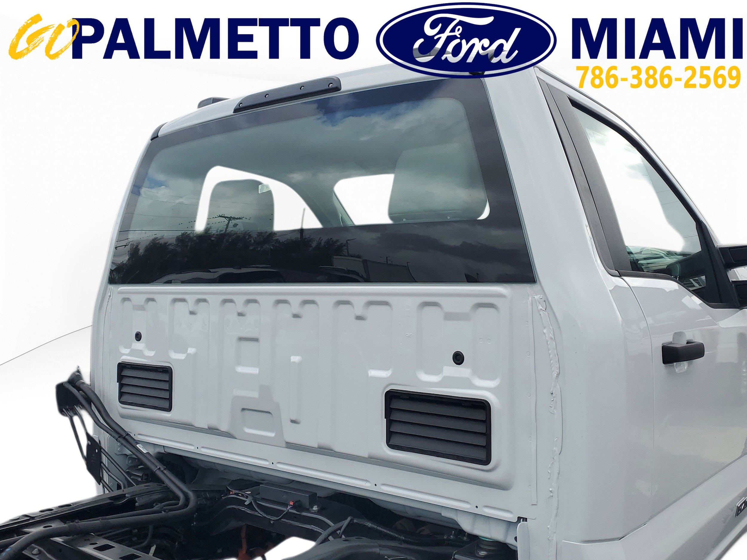 New 2026 Ford F550 2WD Regular Cab Super Duty w/ XL Chrome Package image 8