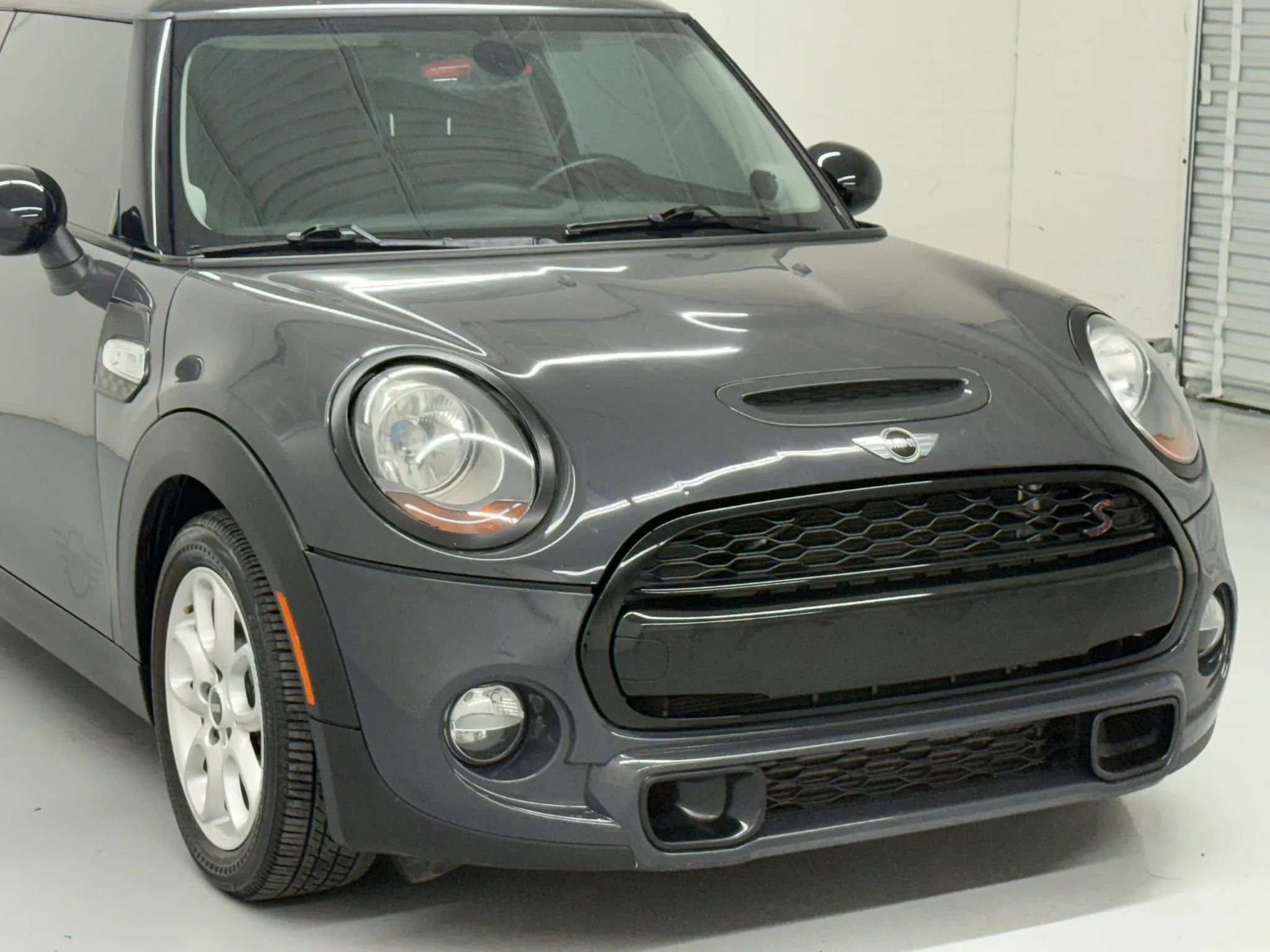 Used 2015 MINI Cooper S image 9