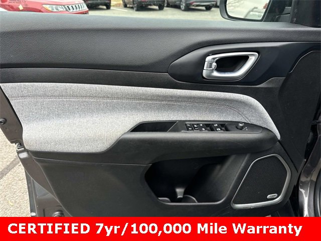 Certified 2023 Jeep Compass Latitude w/ Sun and Sound Group image 15