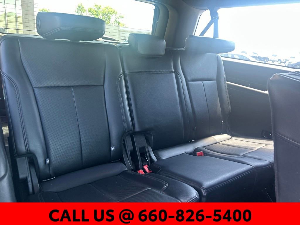 Used 2018 Ford Expedition Max XLT w/ Equipment Group 202A AWD/4WD image 11
