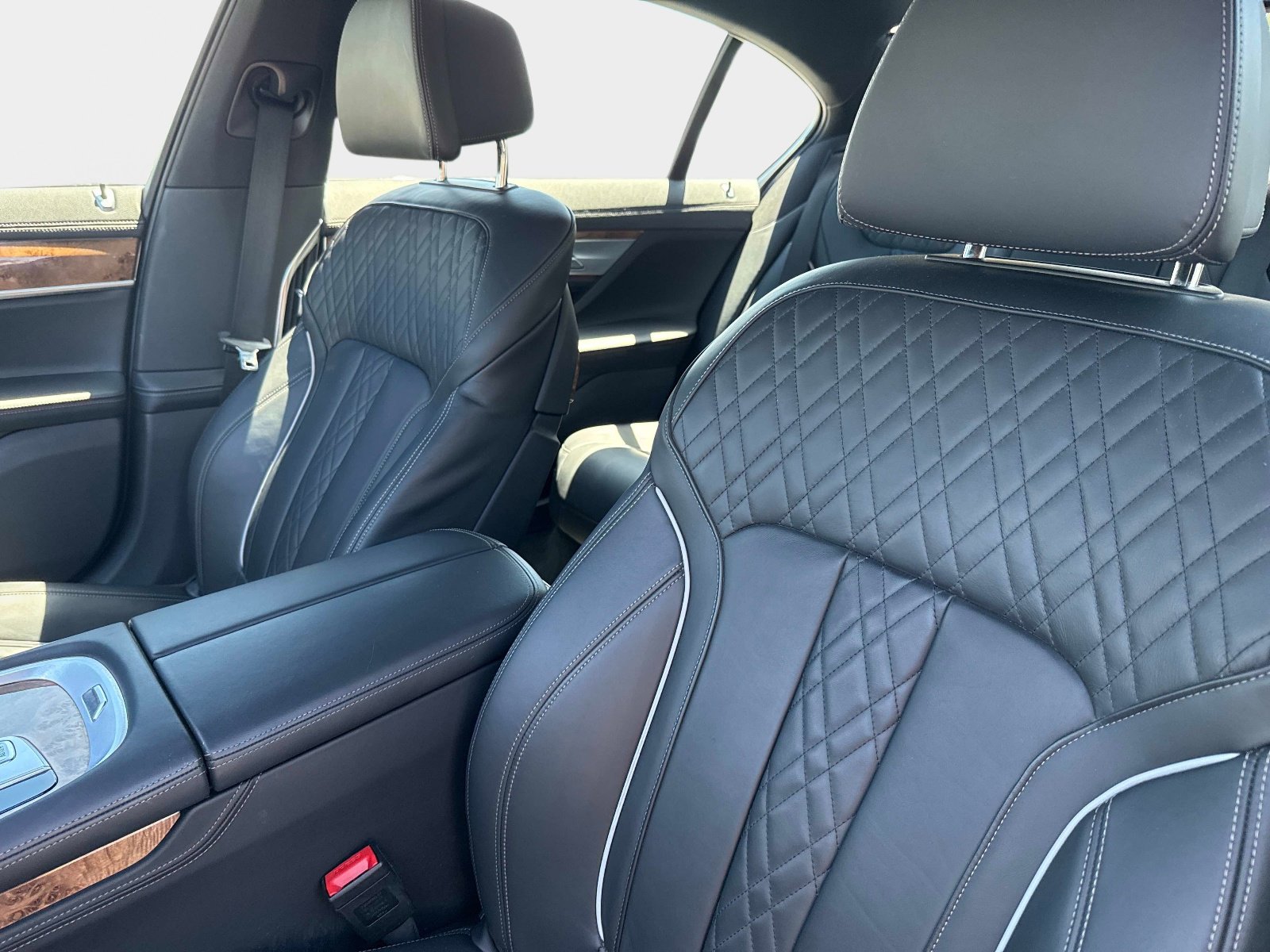 Used 2019 BMW 750i xDrive AWD/4WD image 21