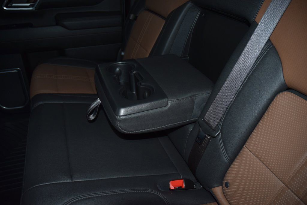 Used 2024 Chevrolet Silverado 2500 High Country w/ Technology Package image 47