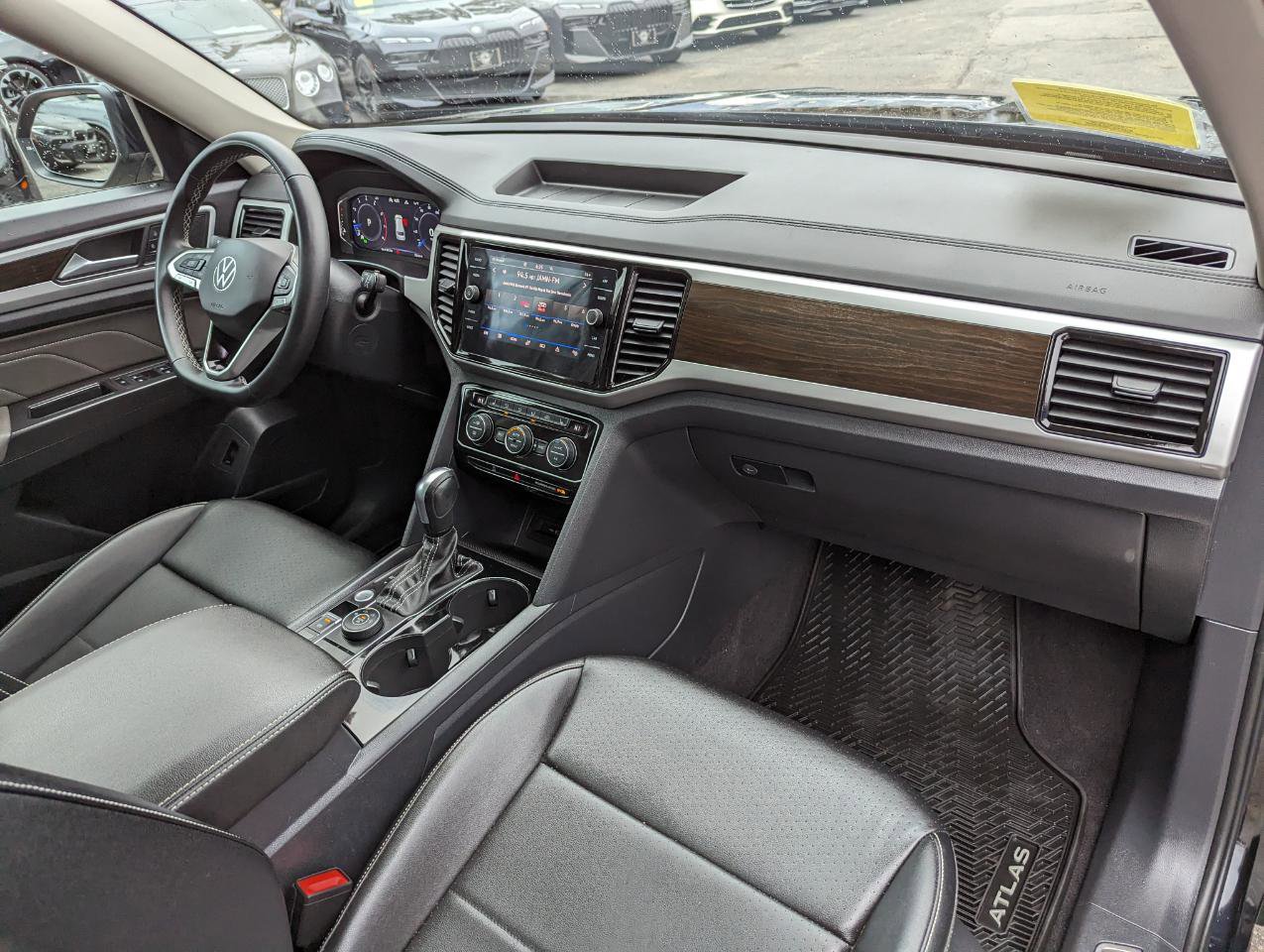 Used 2023 Volkswagen Atlas SE w/ Panoramic Sunroof Package image 33