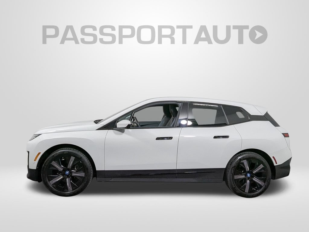 Certified 2024 BMW iX xDrive50 AWD/4WD image 2