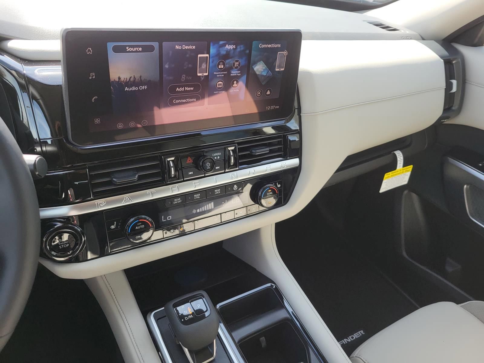 New 2026 Nissan Pathfinder SL AWD/4WD image 3