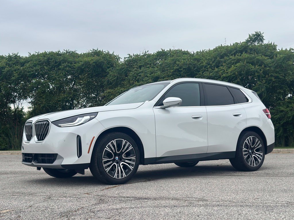 New 2026 BMW X3 xDrive30i w/ Premium Package AWD/4WD image 3